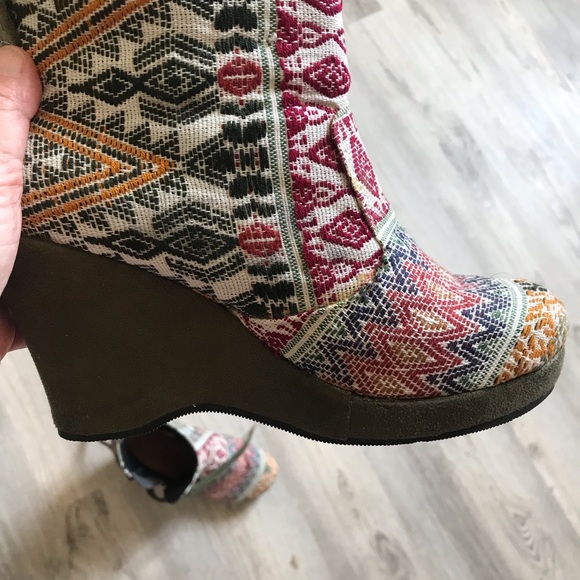 2XHOST PICK Bazarte Embroidered Platform Ankle Boots No Sz Listed I'm a Size 7.5 - Picture 3 of 11